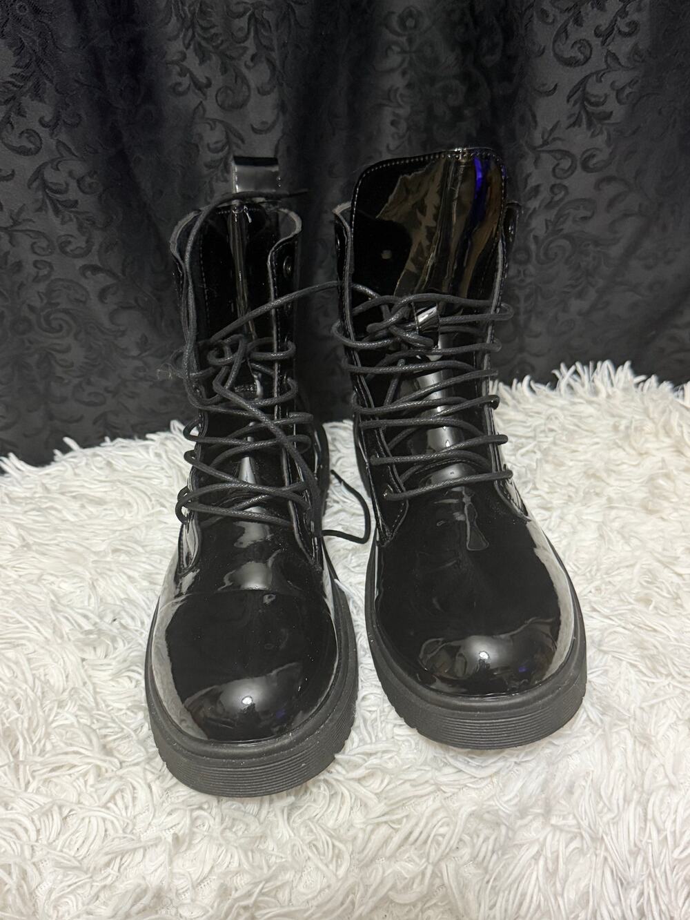 Shiny Patent Combat Boot with side zipper Sz 40